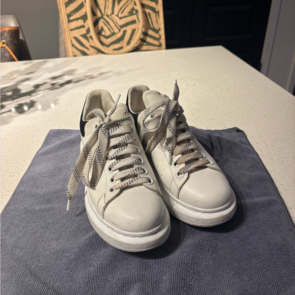 Women’s Alexander McQueen Larry Oversized White/Black Shoe Sz 38 1/2 Sz 7.5 US